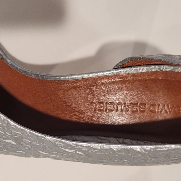 Woman's shoes - Picture 6 of 13